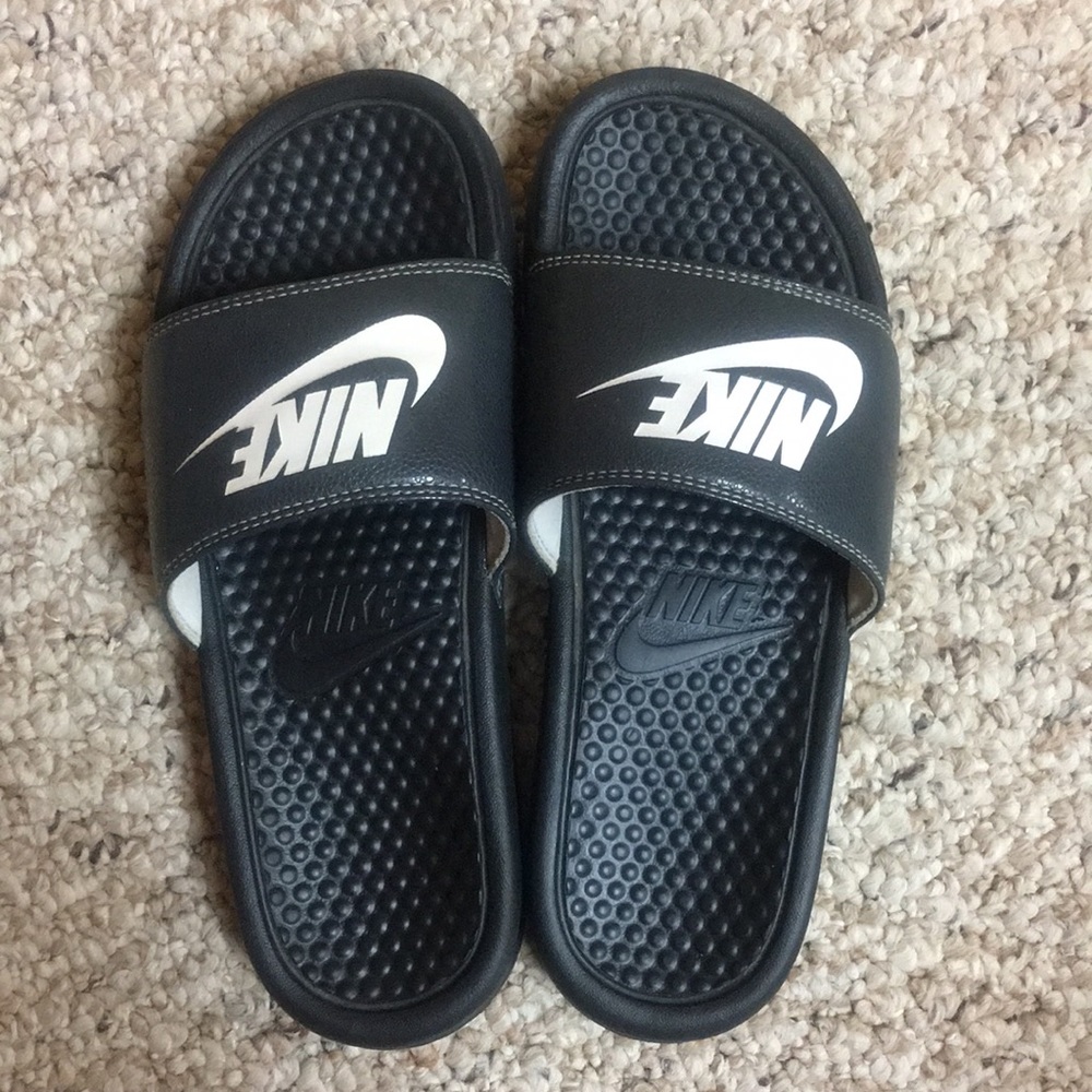 Nike slides